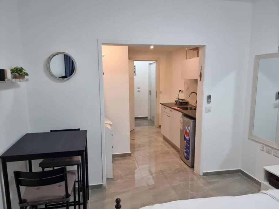 דירת זוּגַג מפנקת עם מרפסת משגעת ונוף למפרץ. Apartment Eilat Bagian luar foto