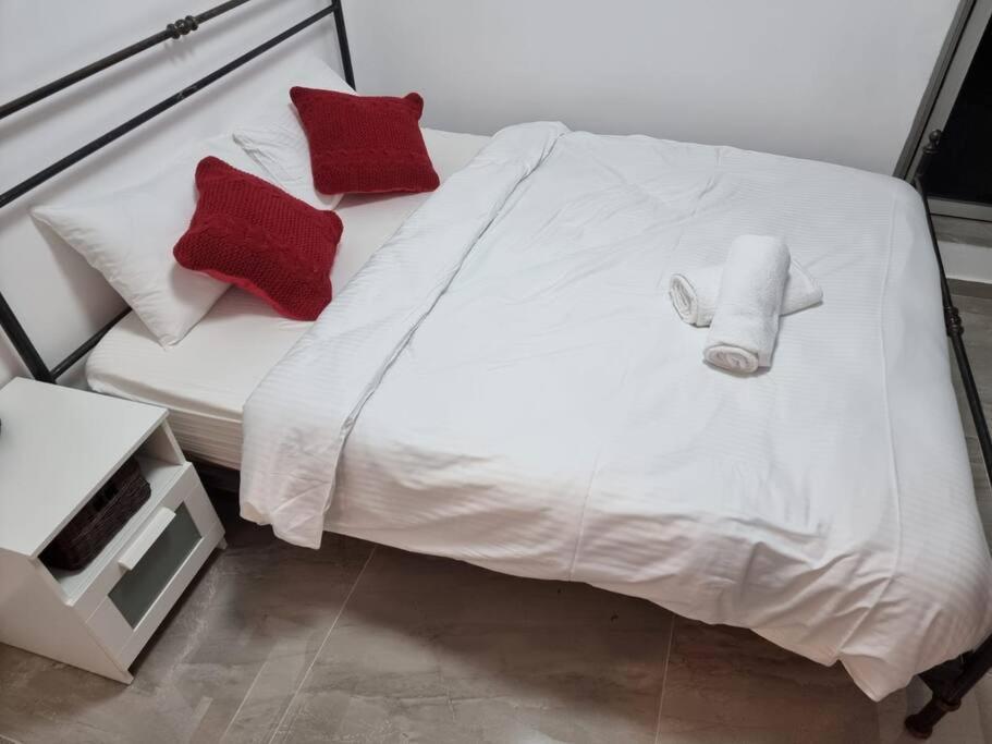 דירת זוּגַג מפנקת עם מרפסת משגעת ונוף למפרץ. Apartment Eilat Bagian luar foto